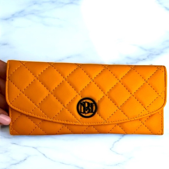 BADGLEY MISCHKA MARIGOLD COLLECTION NWT - Picture 5 of 7